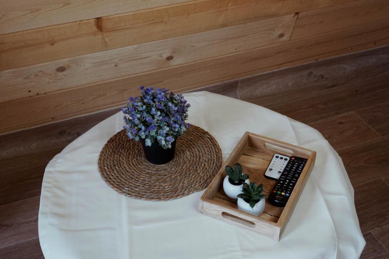 Le Chalet Tipi Avec Jacuzzi Et Jardin Troyes Buitenkant foto