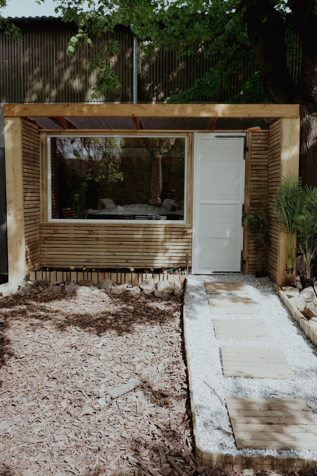 Le Chalet Tipi Avec Jacuzzi Et Jardin Troyes Buitenkant foto
